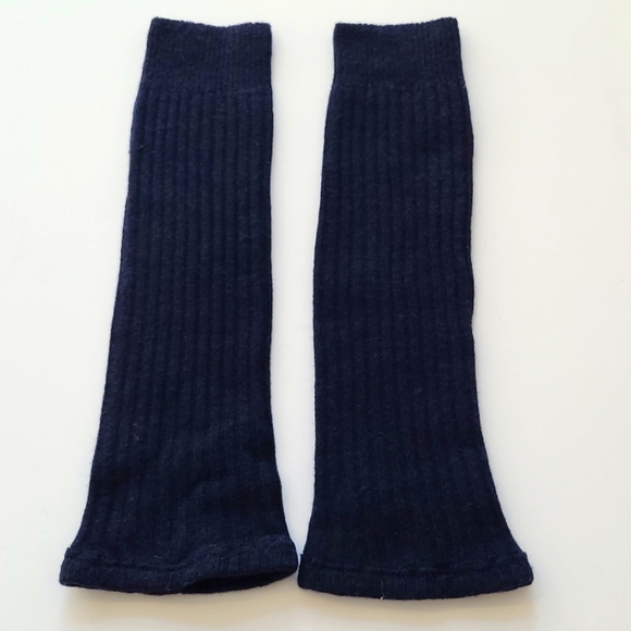 Cable Knit Leg Warmers - short - Picture 2 of 5
